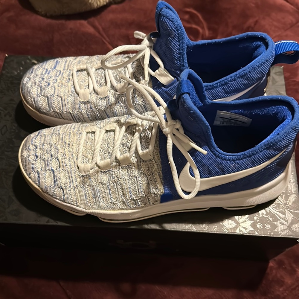 Kevin Durant Nike sneakers season nine